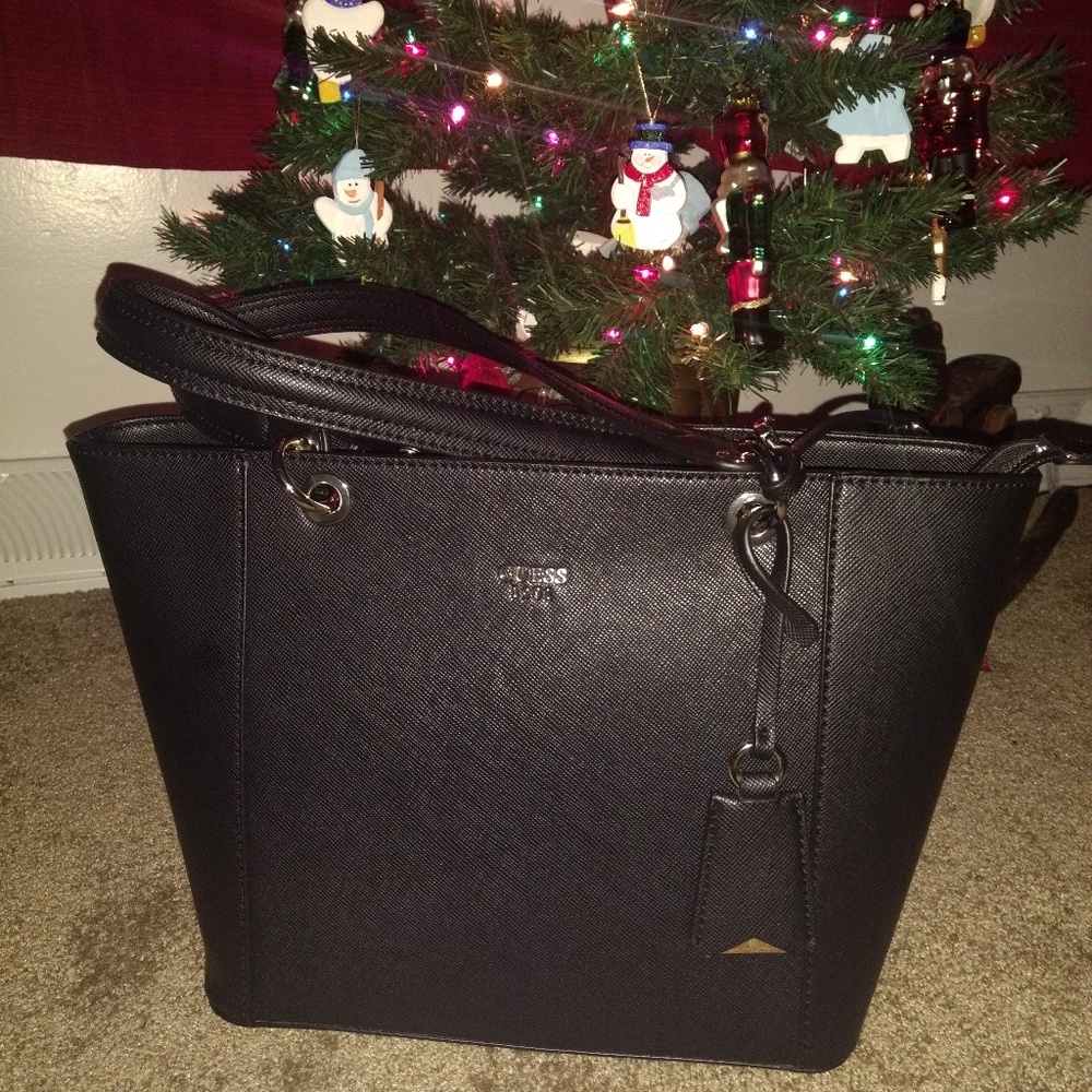 GUESS    Kamryn Tote - Black NWT